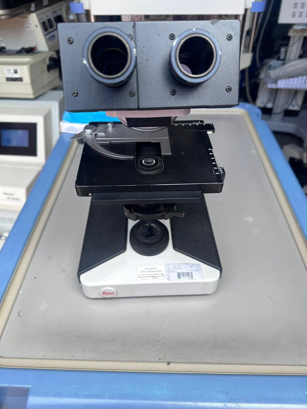 Leica Leitz LaborLUX S Microscope Type 020-505.030 Lab Bench Microscope