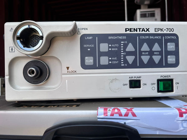 Pentax EPK-700 surgical endoscopy lightsource FREE Uk p and P