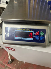 Yantai Super SS-5 Stainless Steel Bench Scale 7.5kg x 2g
