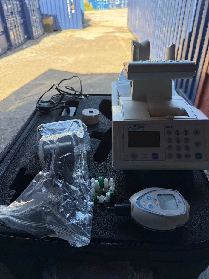 Metra Biosystems QUS-2 Bone Orthopaedic Densitometer – With Carry Case & Power