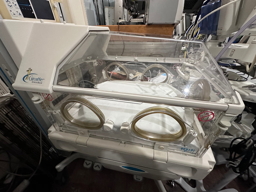 USED Ohmeda Giraffe OmniBed Infant Incubator w/ Mattress Neonatal Warmer UK