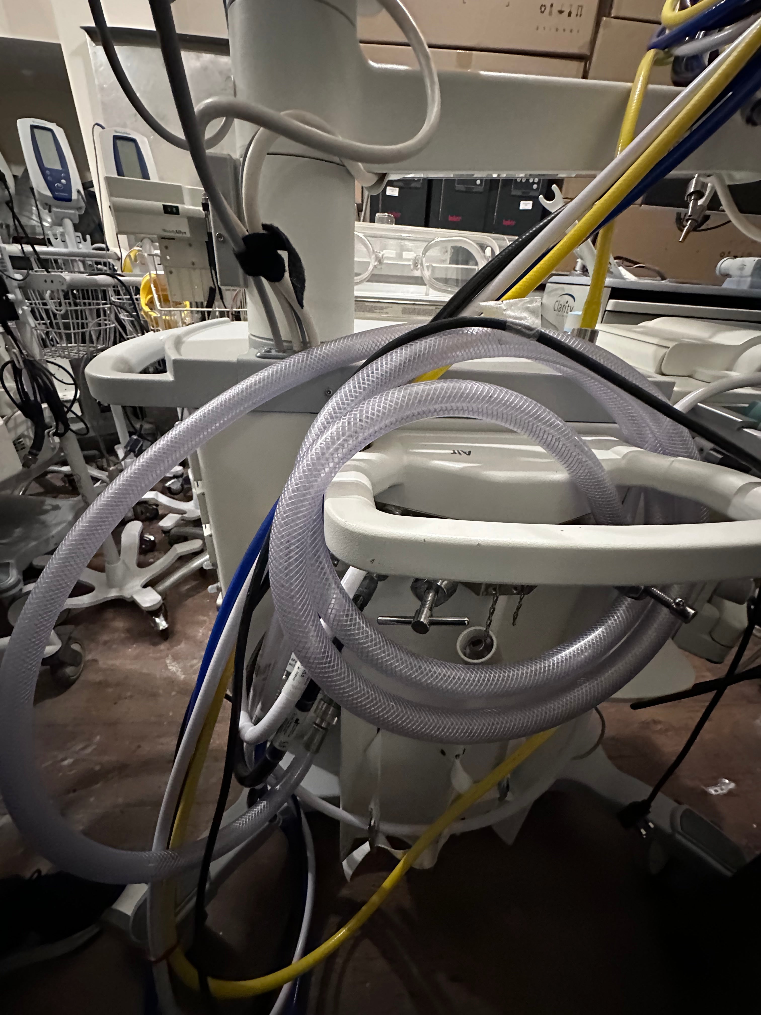 USED Maquet Flow-i Anaesthesia Machine with Hose - System Version 4.9- with monitor